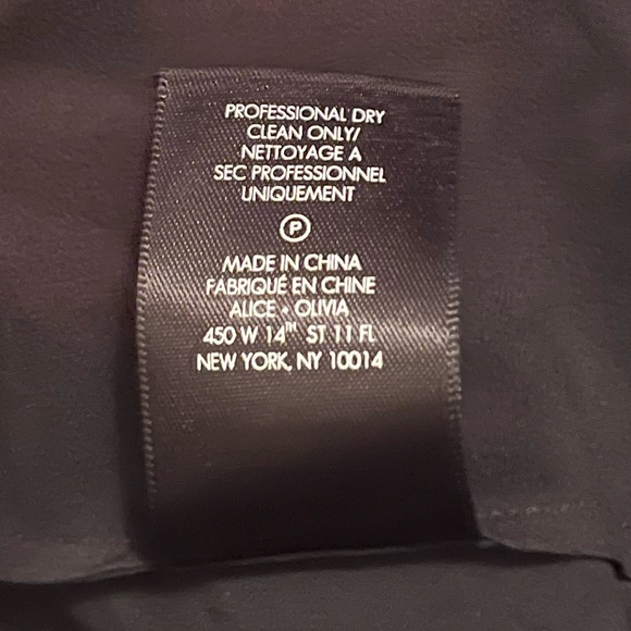 Stunning black silk Alice and Olivia formal gown - Picture 7 of 7